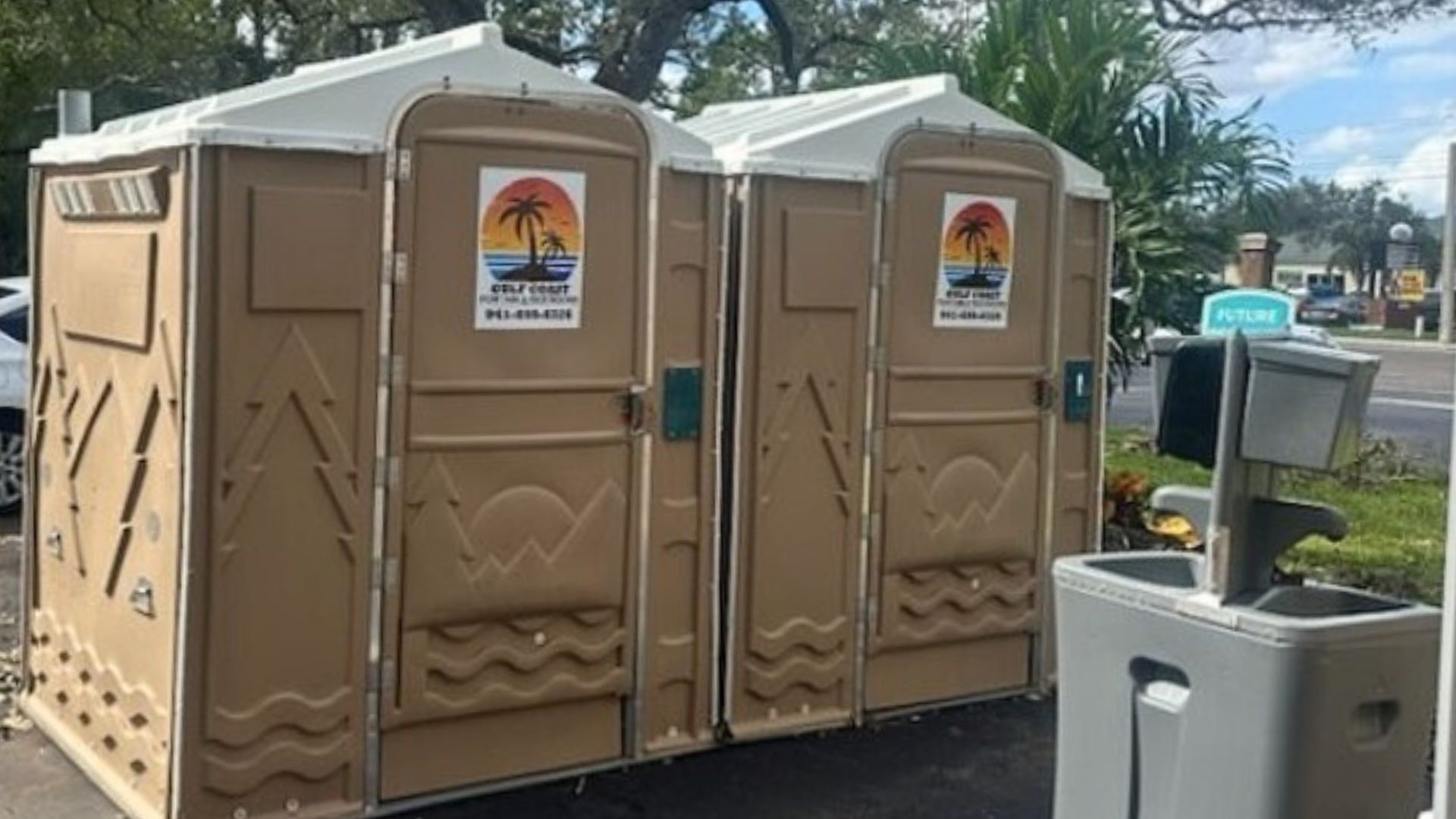 ada-compliant portable toilets at an event in Bradenton florida